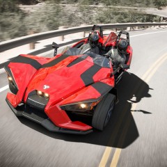 Polaris Slingshot: la sportiva a tre ruote